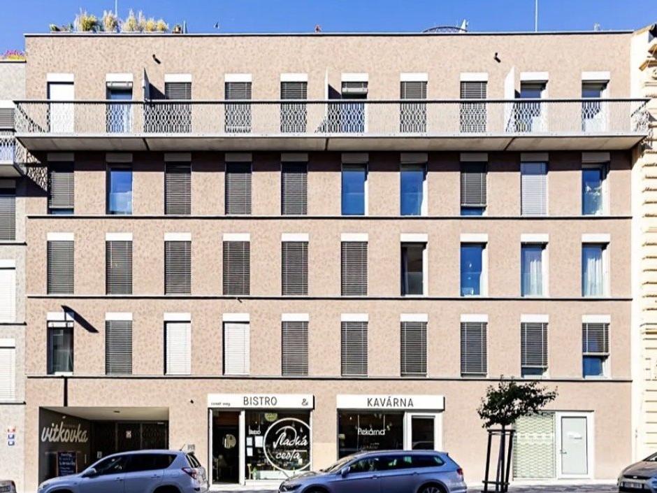 Pronájem bytu 2+kk 61 m2, Praha – náhled fotky 13