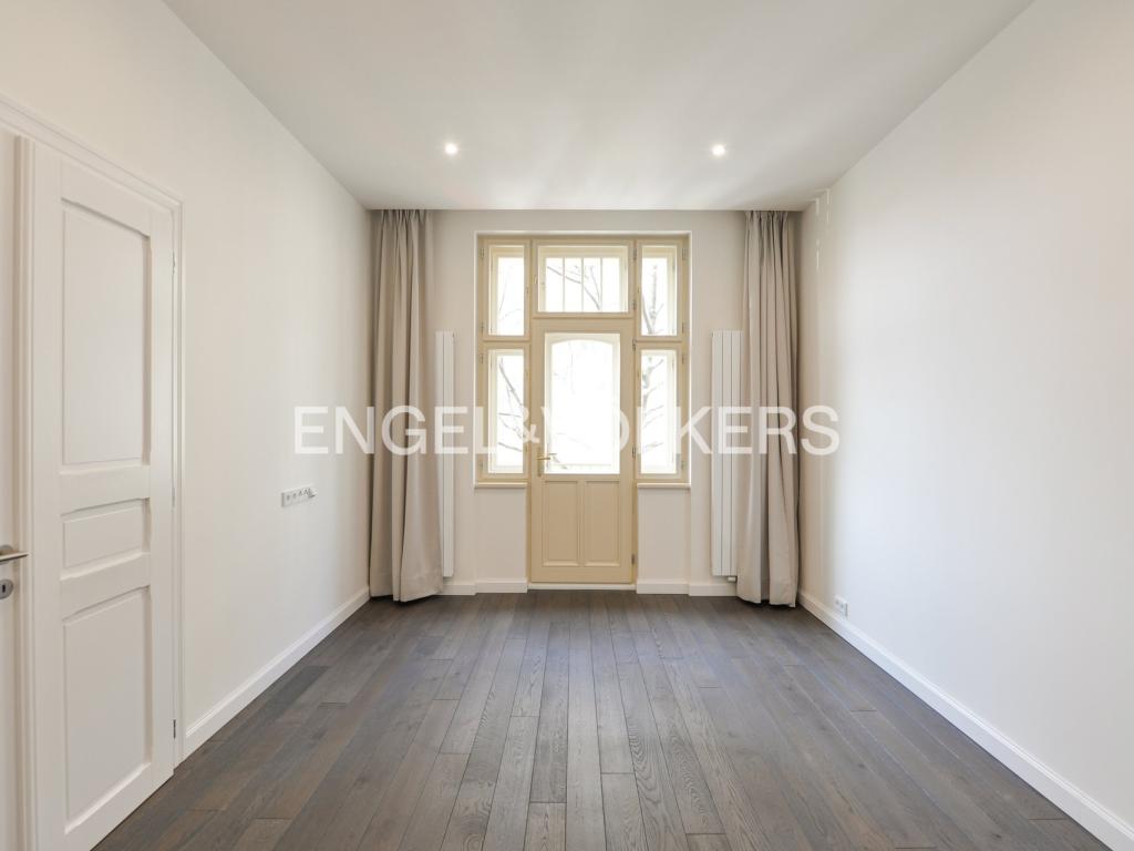 Pronájem bytu 4+kk 137 m2, Praha – náhled fotky 6