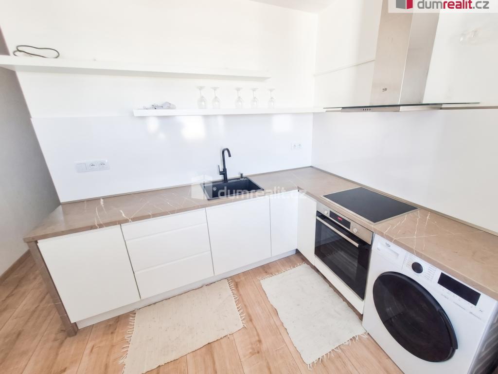 Pronájem bytu 2+1 63 m2