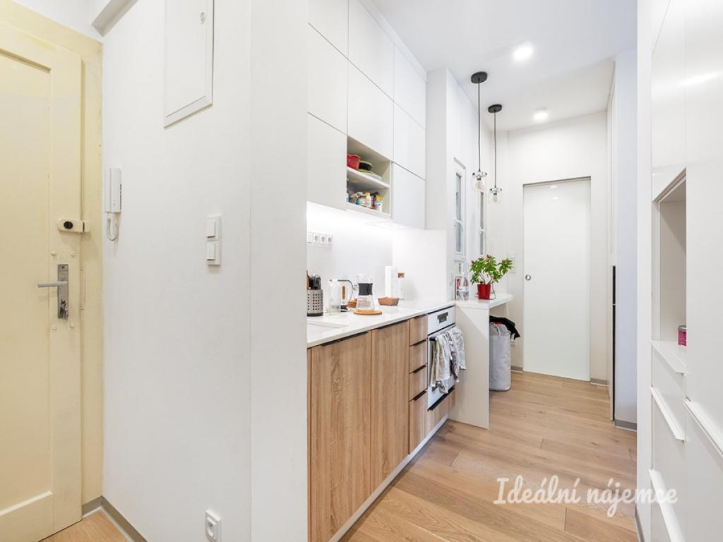 Pronájem bytu 2+kk 42 m2