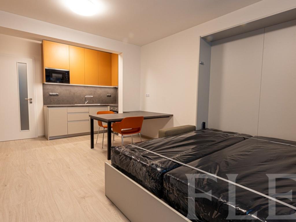 Pronájem bytu 1+kk 36 m2
