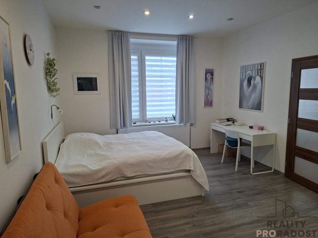 Pronájem bytu 2+kk 60 m2