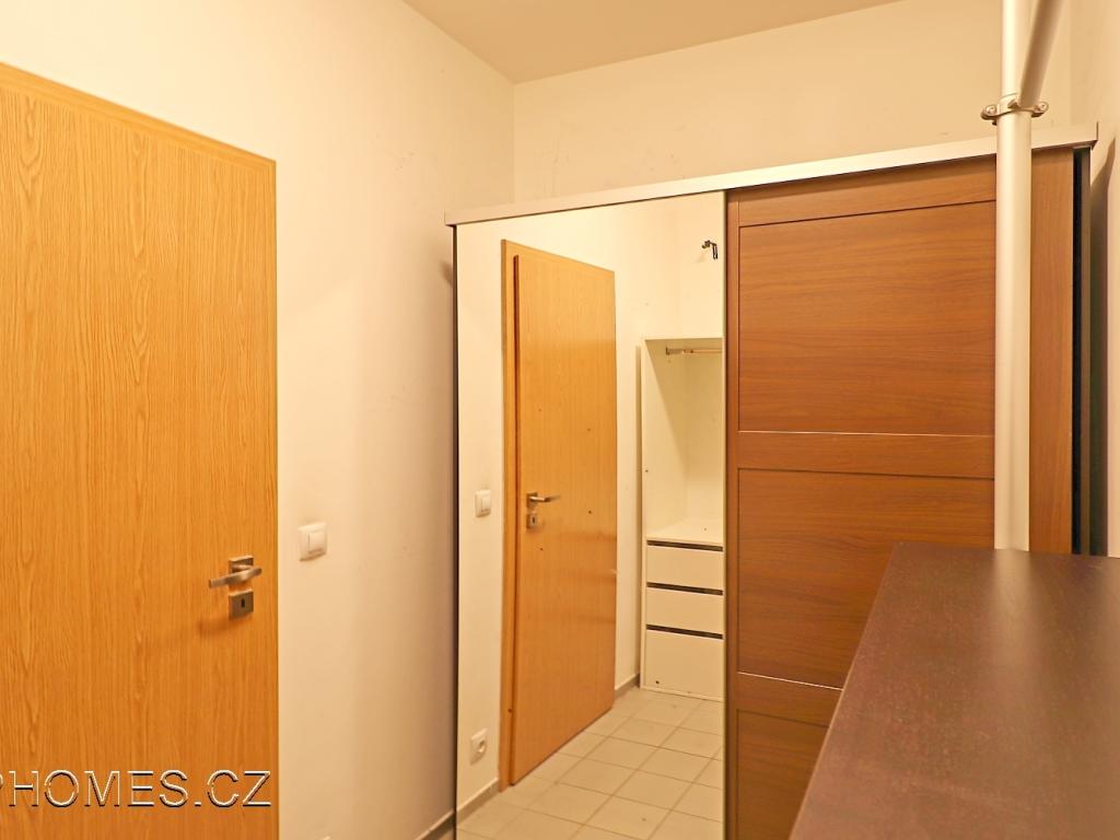 Pronájem bytu 2+kk 70 m2