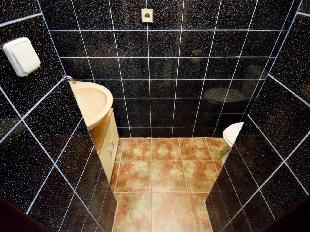 Pronájem bytu 1+kk 22 m2, Praha – náhled fotky 9