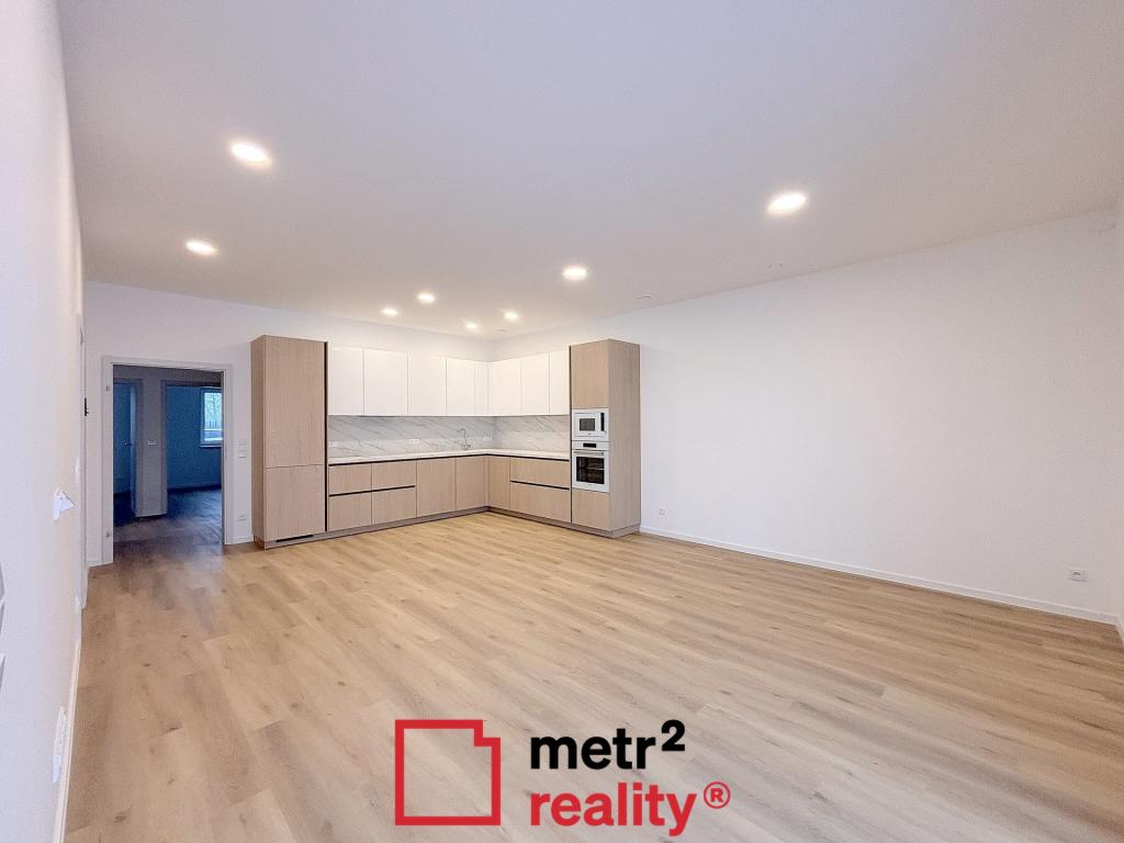 Pronájem fourRooms, Hnojice - Hnojice, 30000 Kč,