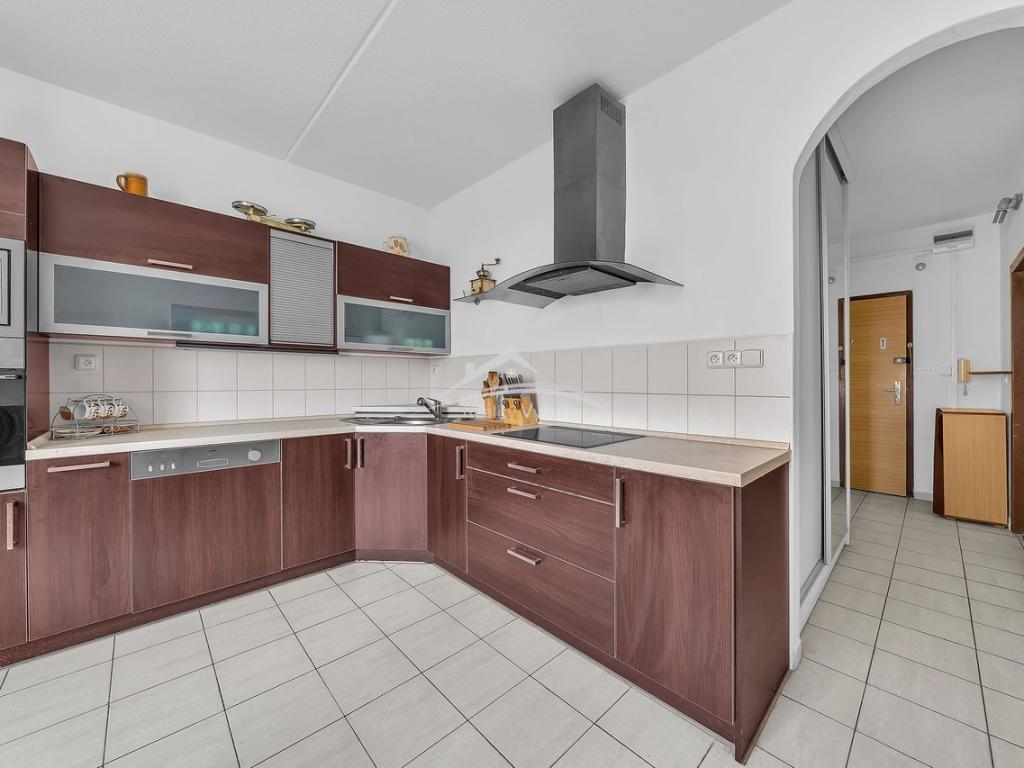 Prodej bytu 3+1 70 m2, Třeboň – náhled fotky 6