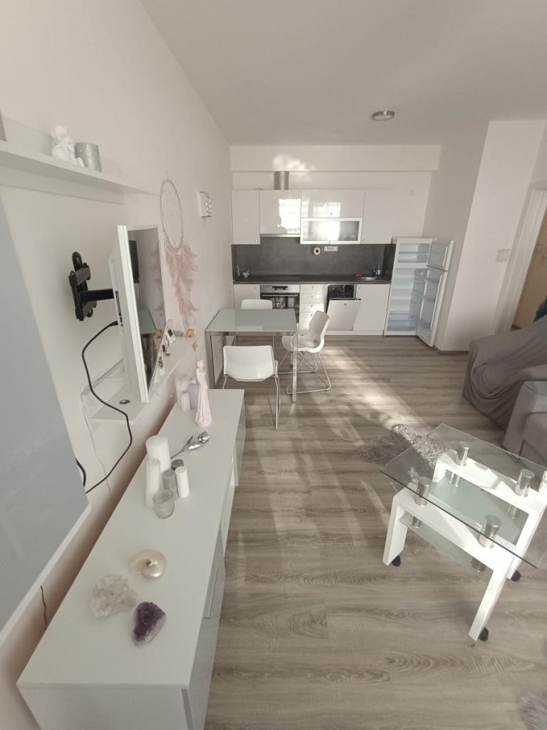 Pronájem bytu 2+kk 42 m2