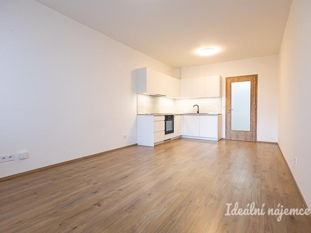 Pronájem bytu 1+kk 34 m2