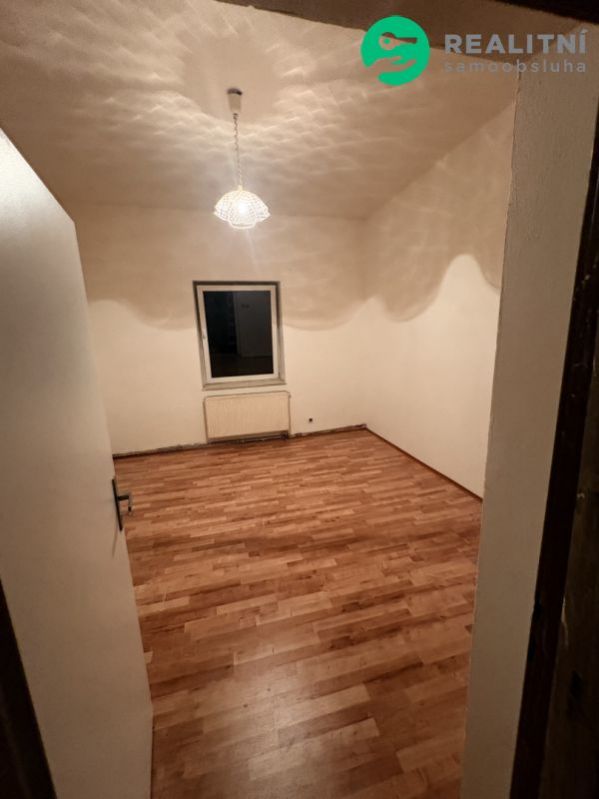 Pronájem bytu 1+1 42 m2