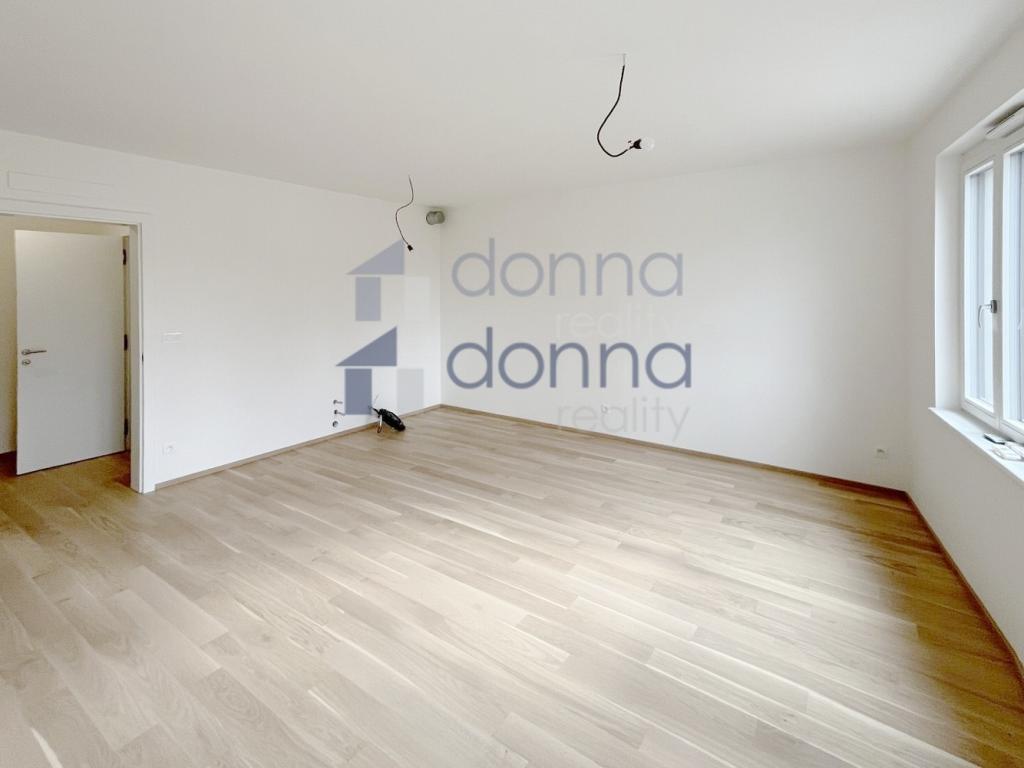 Pronájem bytu 1+kk 39 m2
