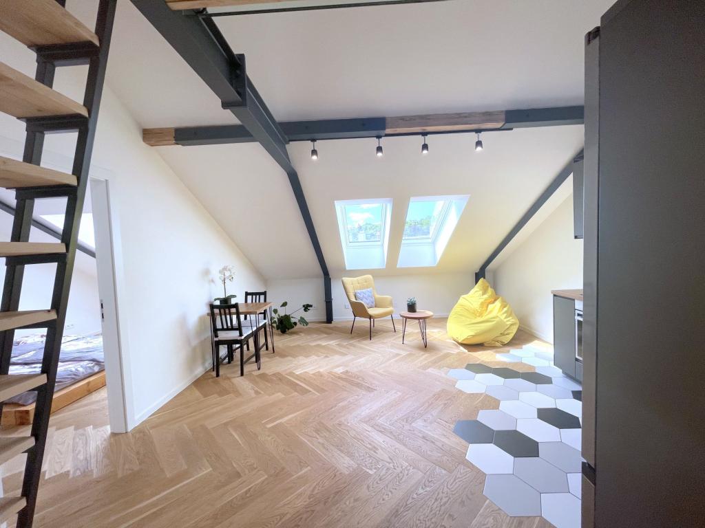 Pronajem bytu 2+kk 72 m2