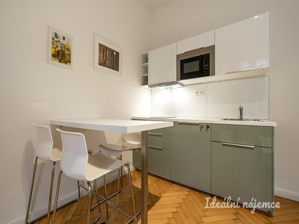 Pronájem bytu 1+kk 27 m2