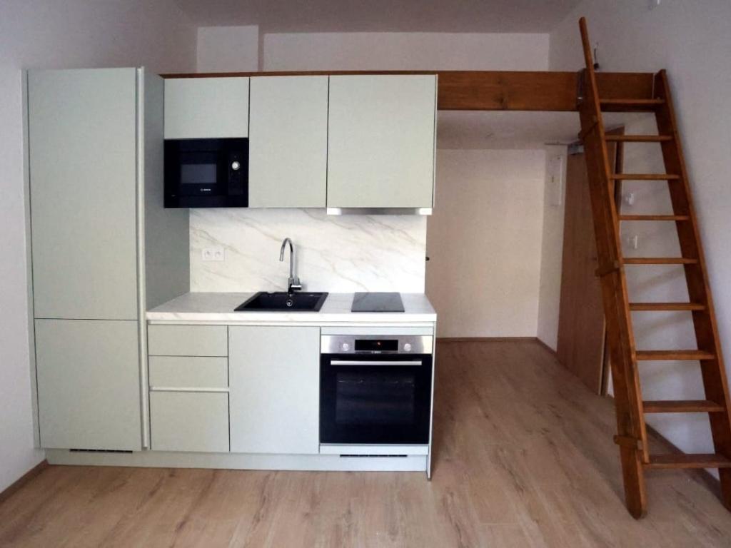 Pronájem bytu 1+kk 20 m2