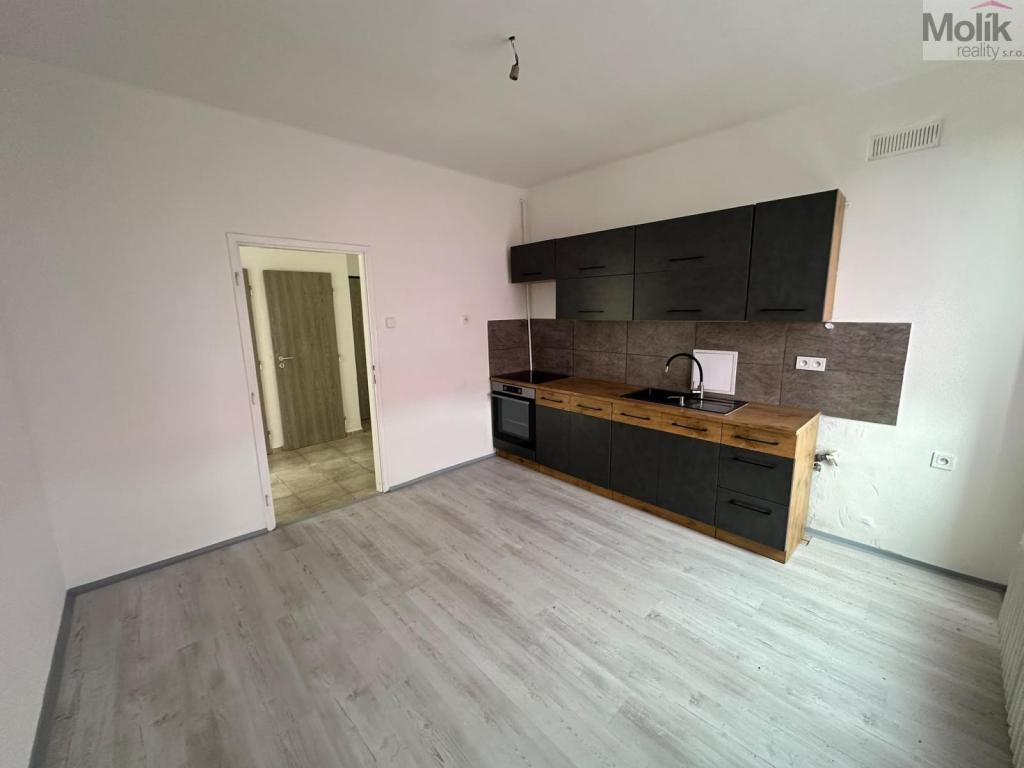 Pronájem bytu 2+1 56 m2