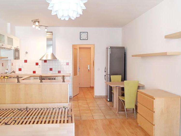 Pronájem bytu 1+kk 39 m2