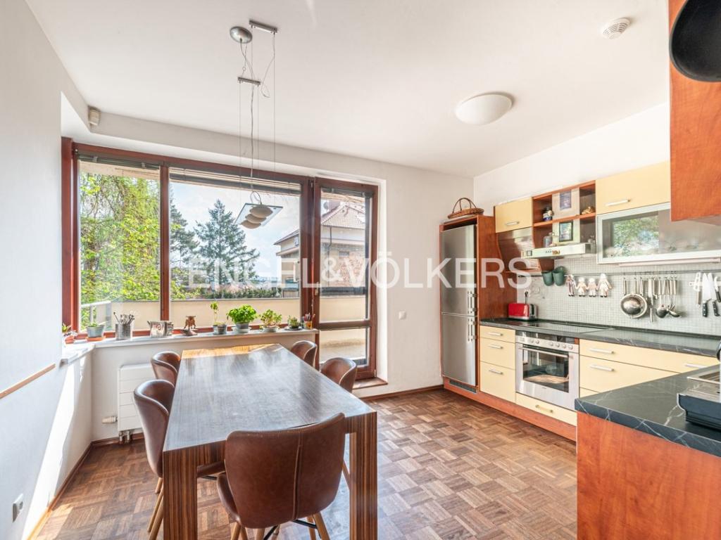 Pronájem domu 400 m2