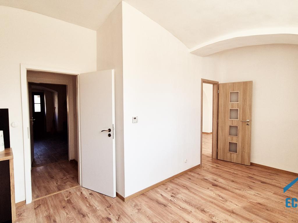 Pronájem bytu 2+kk 40 m2