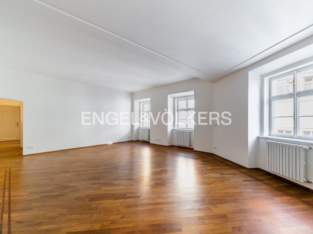Pronájem bytu 4+1 170 m2