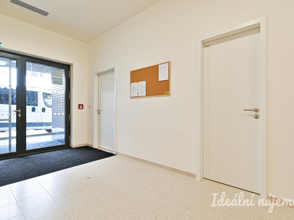 Pronájem bytu 2+kk 36 m2, Brno – náhled fotky 22