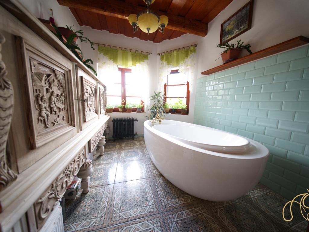 Listing 2