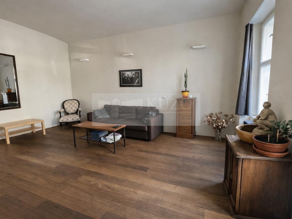Pronájem bytu 2+kk 83 m2