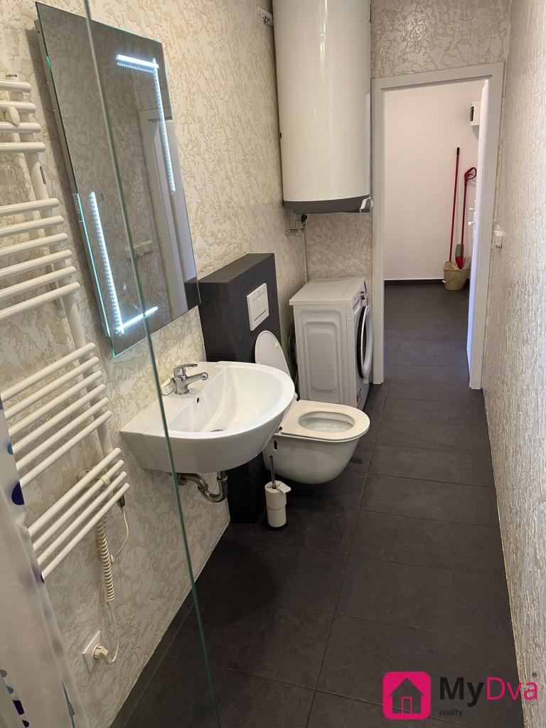 Pronájem bytu 2+kk 80 m2, Praha – náhled fotky 14