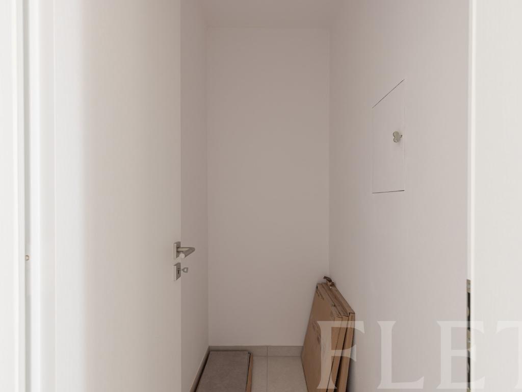 Pronájem bytu 2+kk 49 m2, Praha – náhled fotky 11