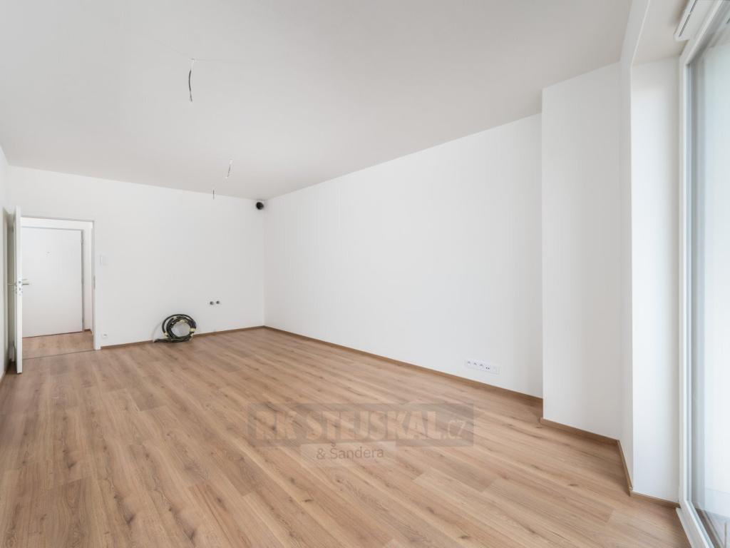 Pronájem bytu 1+kk 34 m2