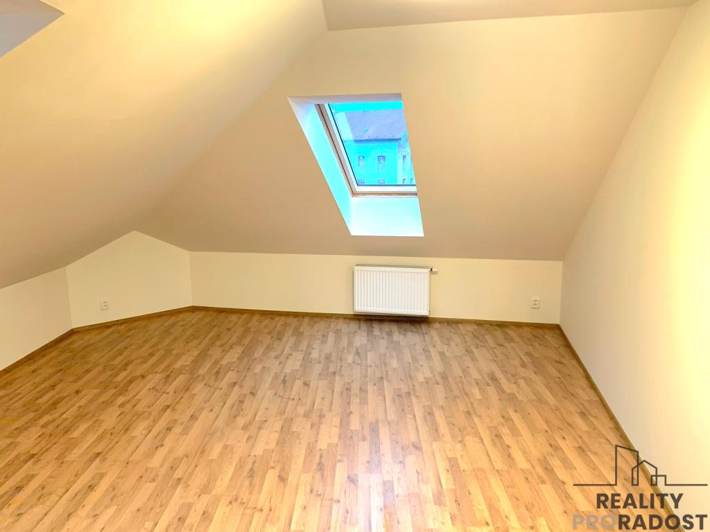 Pronájem bytu 2+kk 65 m2