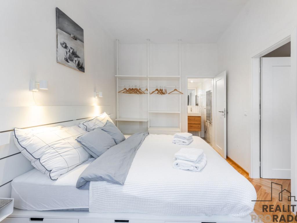 Prodej bytu 2+kk 40 m2, Praha – náhled fotky 6