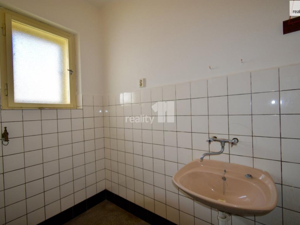 Prodej domu 1910 m2, Pardubice – náhled fotky 14