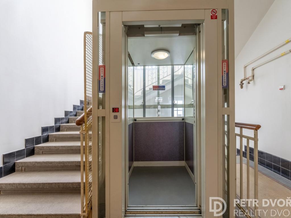 Prodej bytu 3+kk 74 m2, Praha – náhled fotky 21