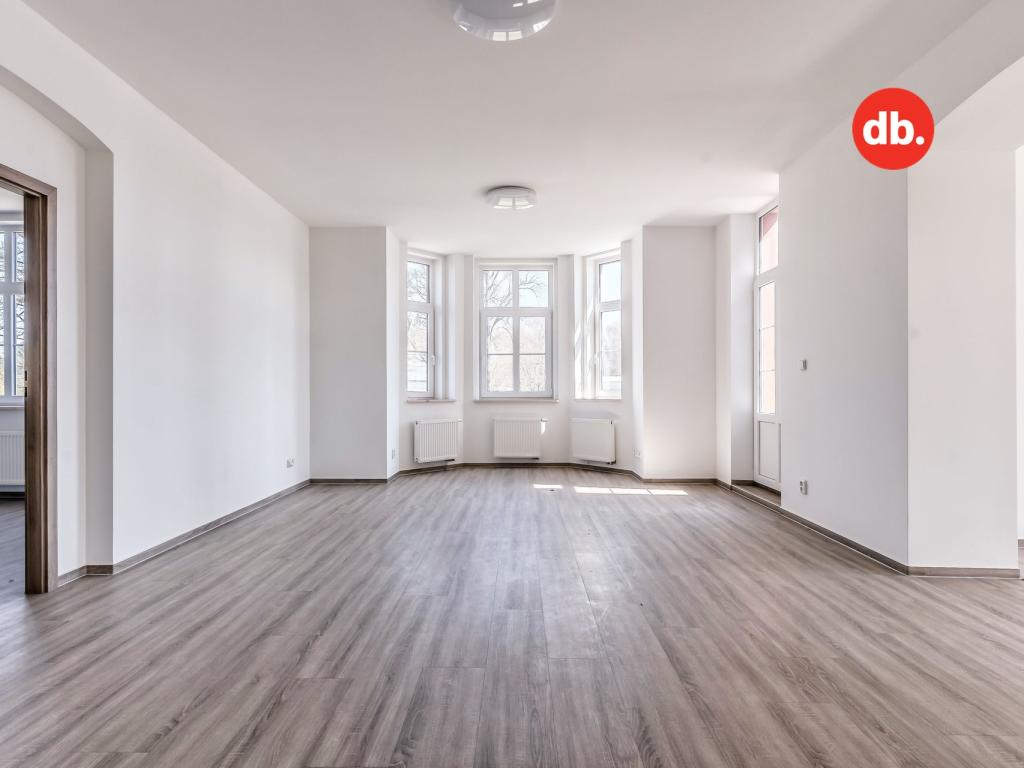 Prodej domu 750 m2, Chodov – náhled fotky 14