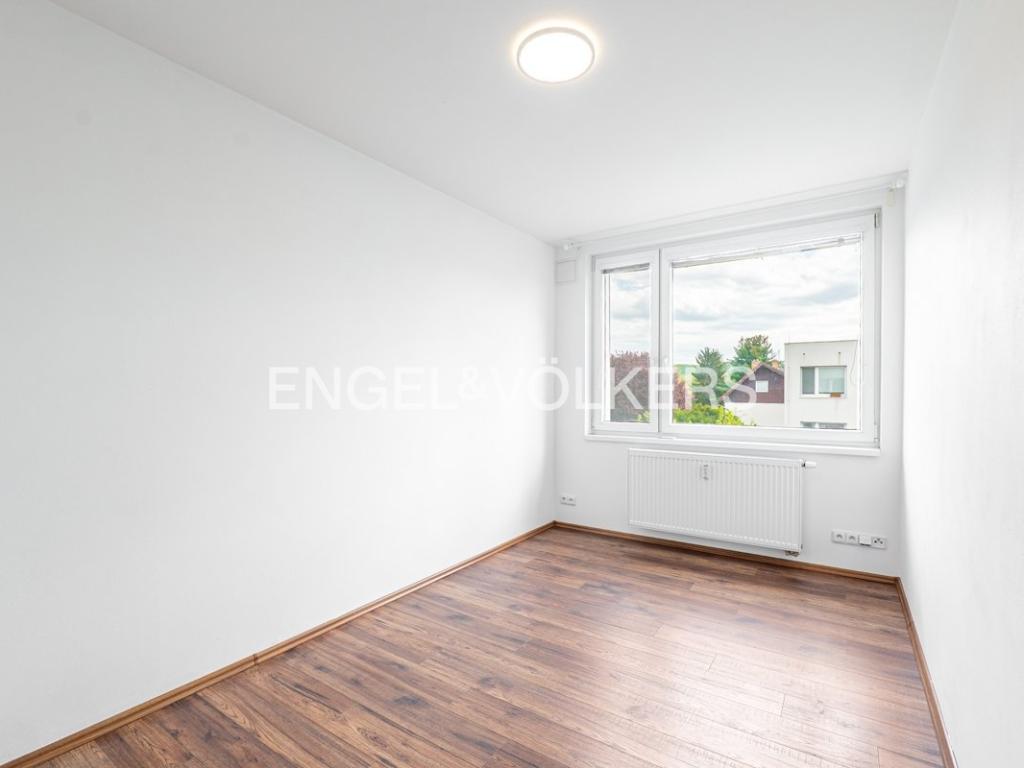 Pronájem bytu 3+kk 74 m2