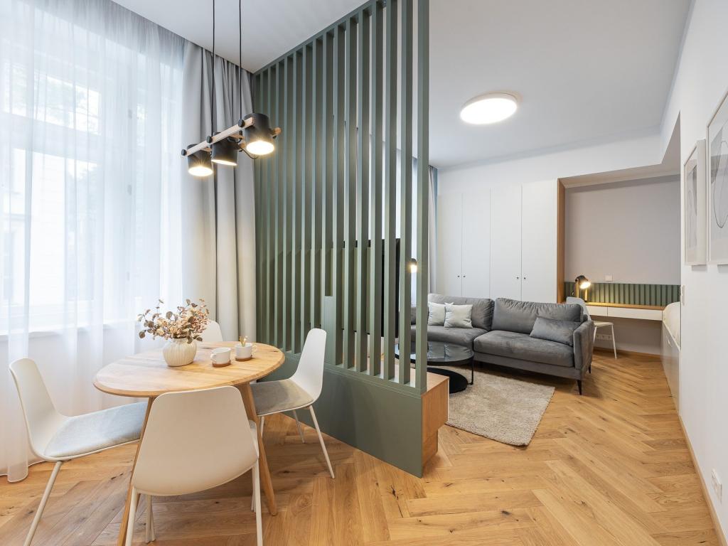 1-room apartment for rent · 42 m² · Praha — 1 216 €/mo