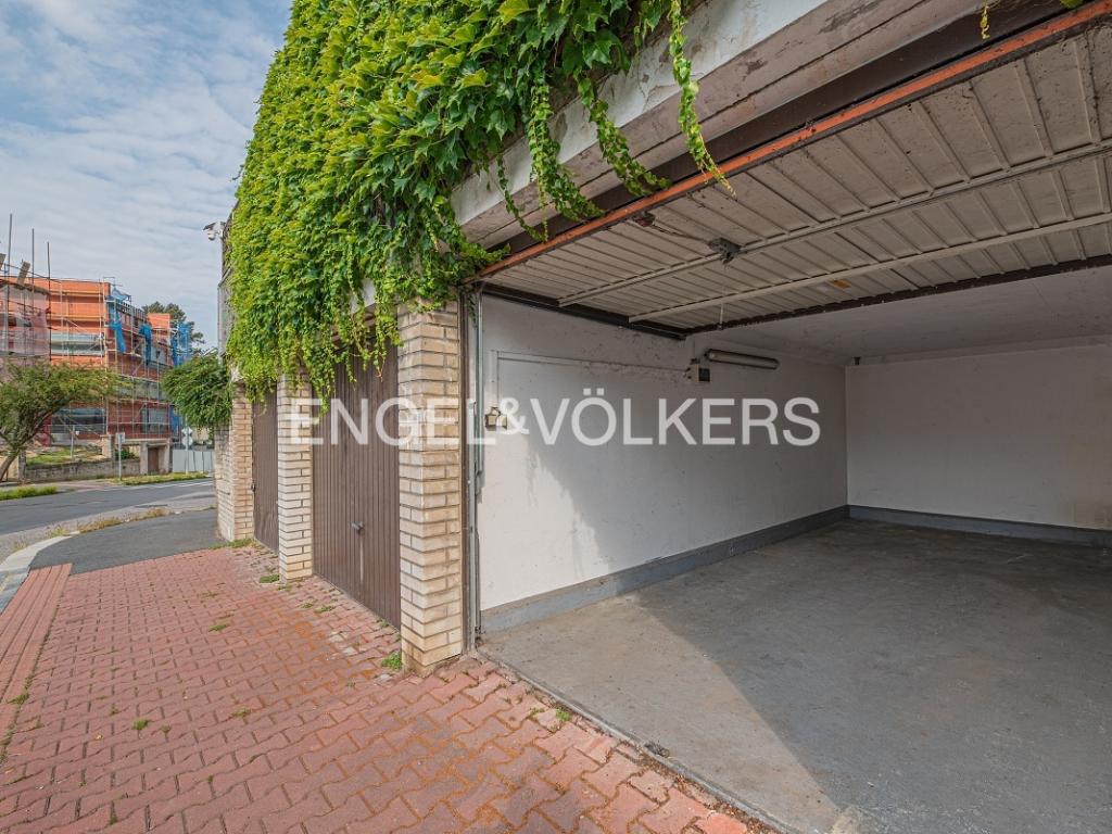 Pronájem bytu 4+1 149 m2, Praha – náhled fotky 14