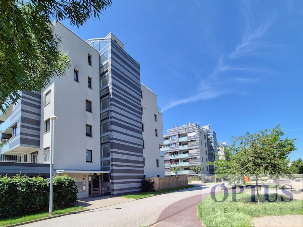 Pronájem bytu 3+kk 86 m2