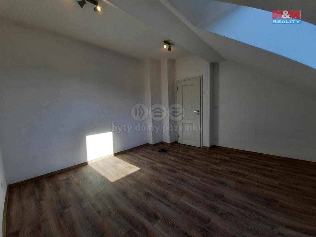 Pronajem bytu atypicky 127 m2