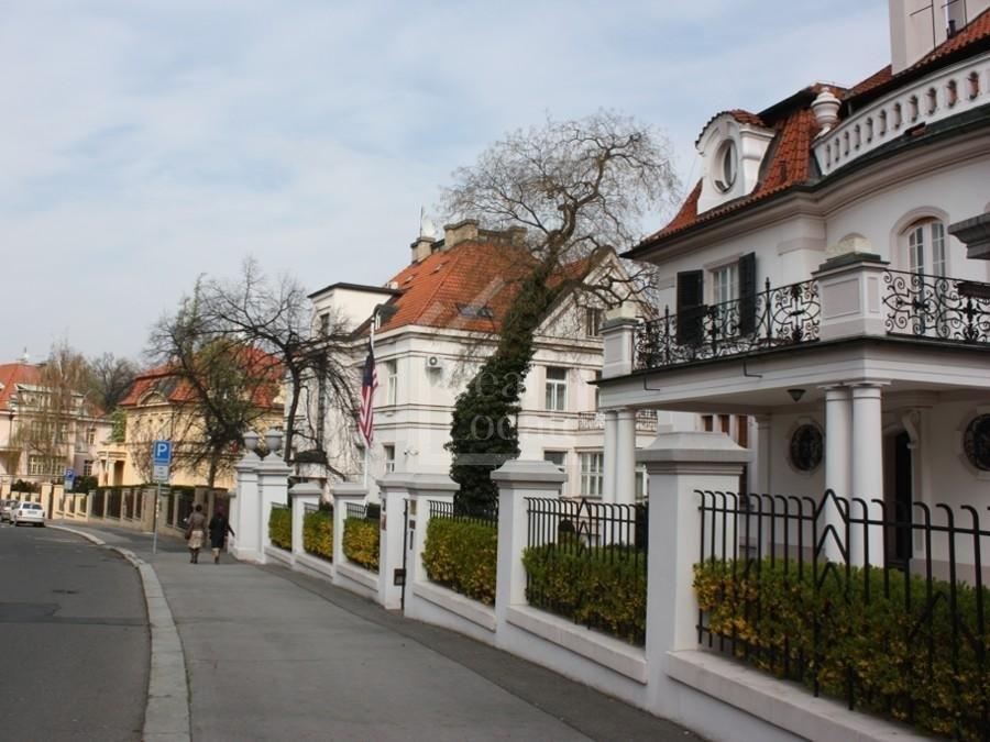 Pronájem bytu 3+1 95 m2, Praha – náhled fotky 18