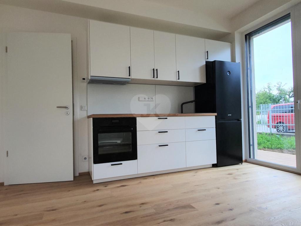 Pronájem bytu 2+kk 120 m2