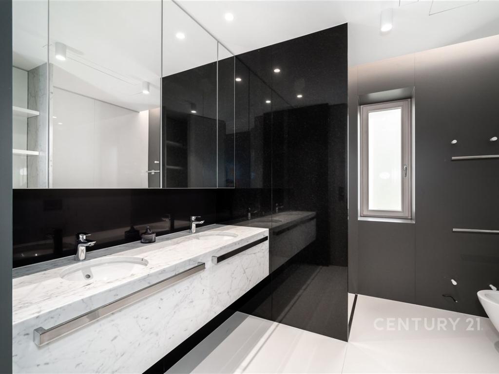Pronájem bytu 3+kk 137 m2, Praha – náhled fotky 14