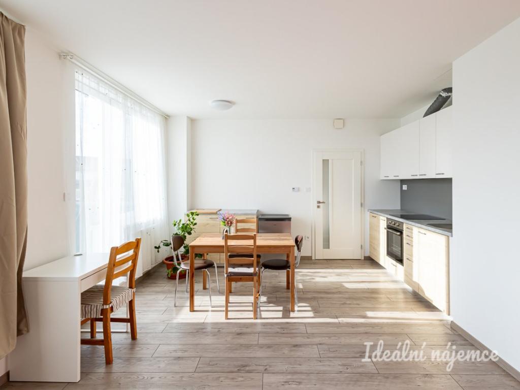 Pronájem bytu 2+kk 50 m2