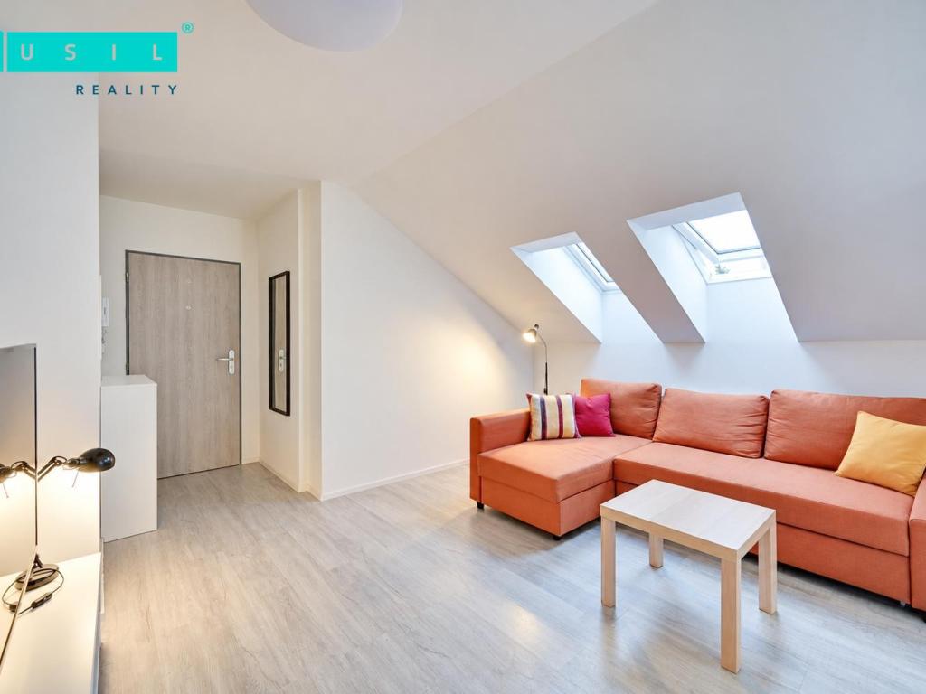 Pronájem bytu 2+kk 61 m2