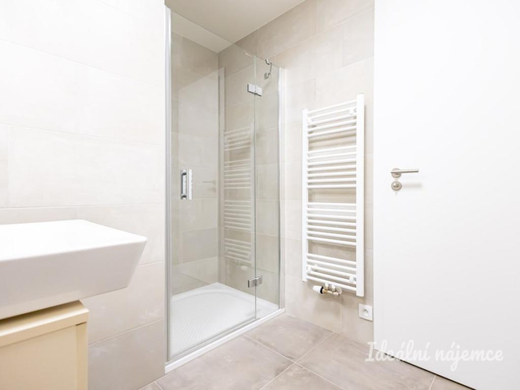 Pronájem bytu 2+kk 49 m2, Praha – náhled fotky 10