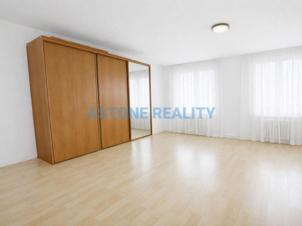 Prodej bytu 1+kk 59 m² – pohled 3
