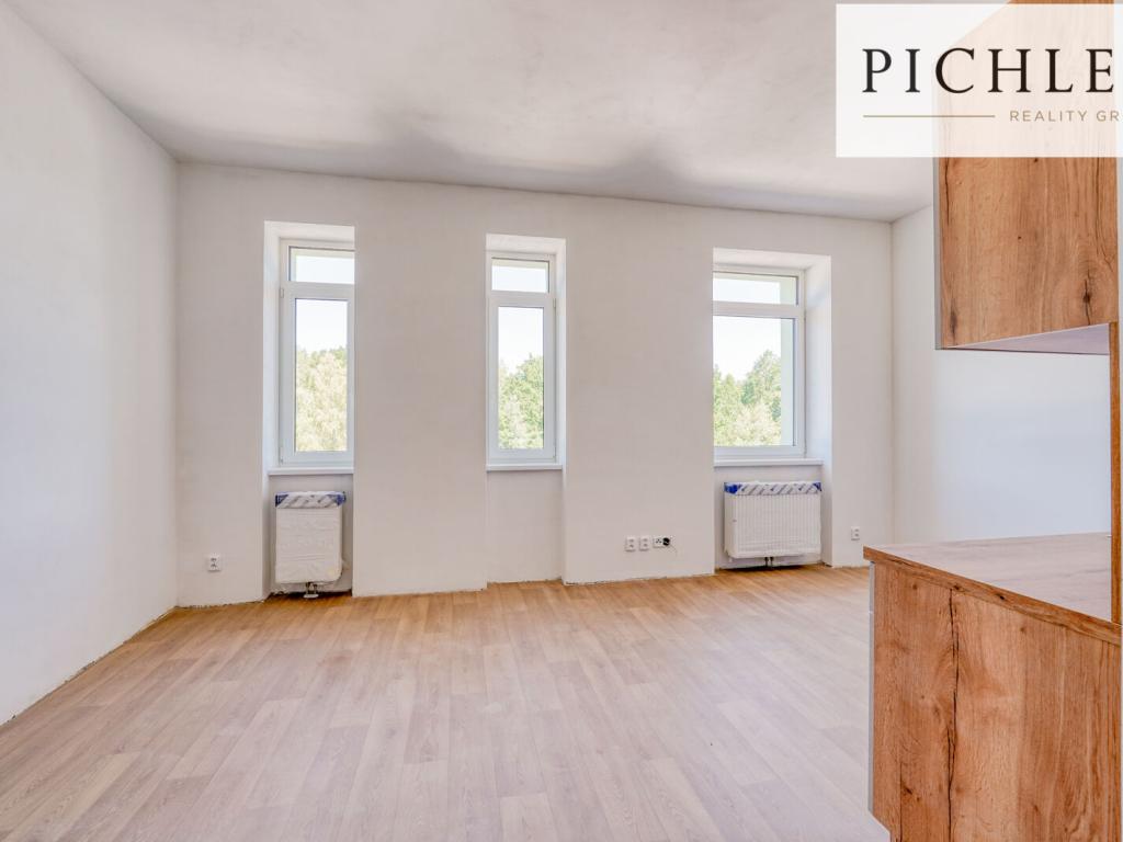 Pronájem bytu 1+kk 35 m2