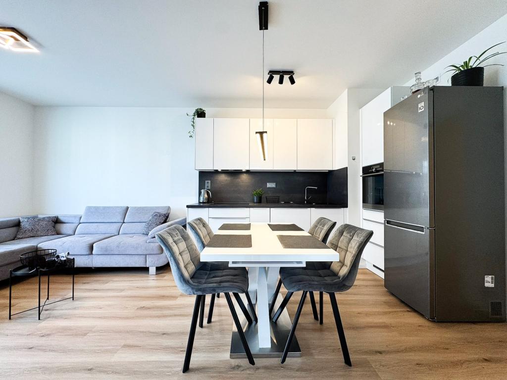 Pronájem bytu 2+kk 56 m2