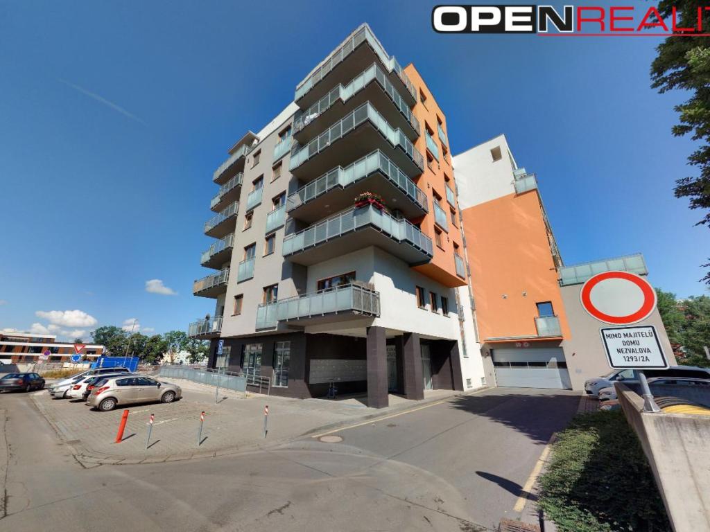 Pronájem bytu 1+kk 38 m2