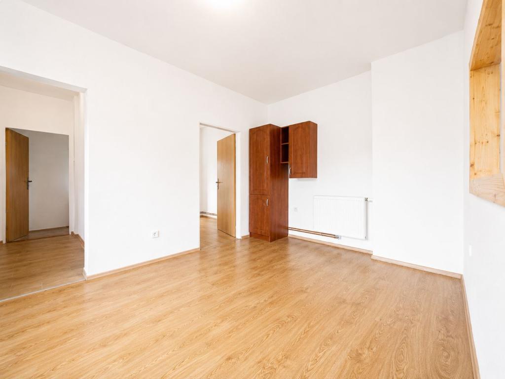 Pronájem bytu 3+1 72 m² - Widok 3