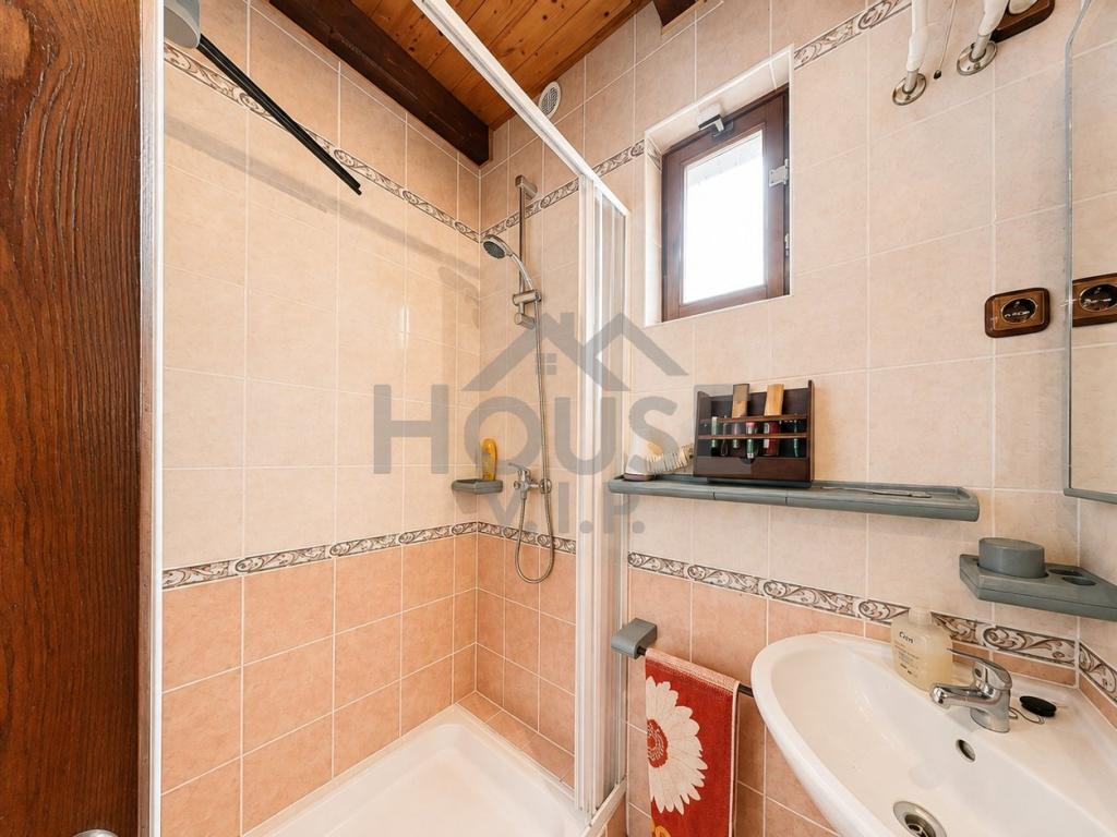 Prodej domu 50 m2, Kněževes – náhled fotky 11